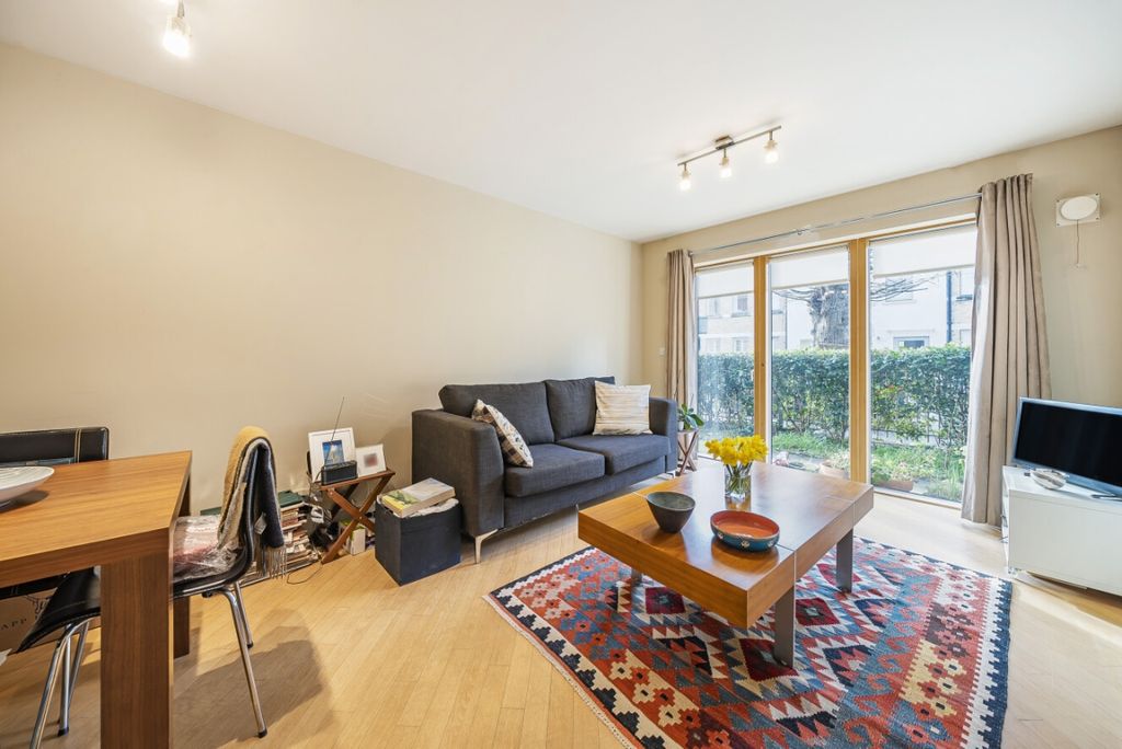 Property photo 1 of 10 1233834 (2)