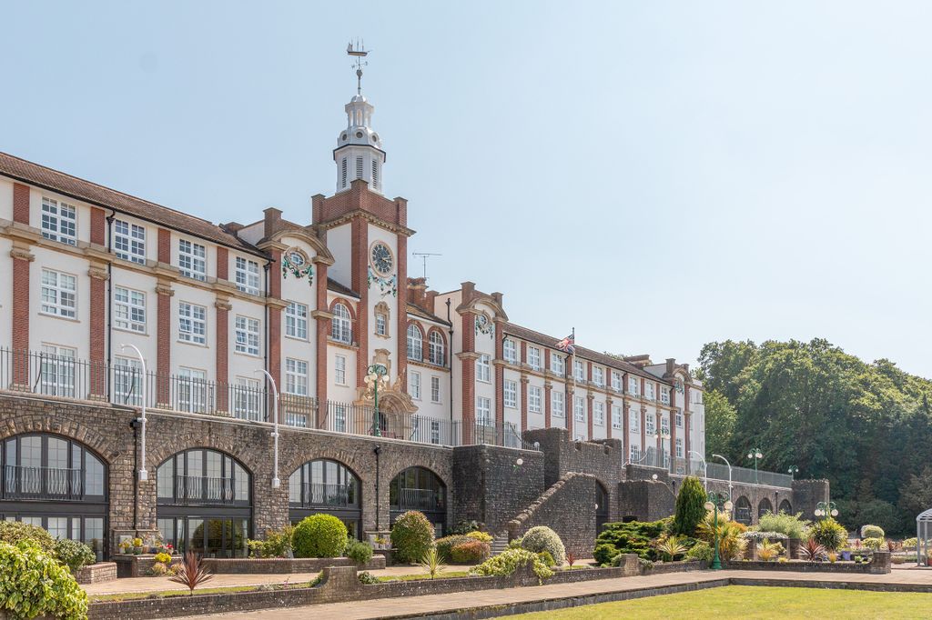 Property photo 2 of 24 Photo 1