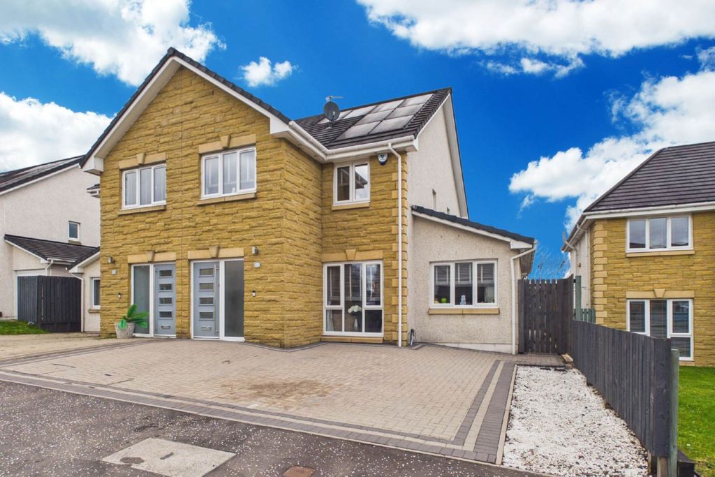 Property photo 1 of 30