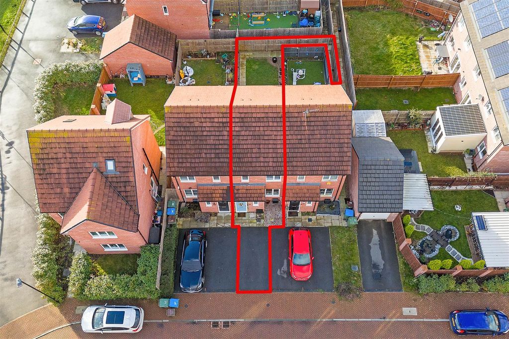 Property photo 2 of 19 4 Hastingscroft Close (3 Of 22).Jpg