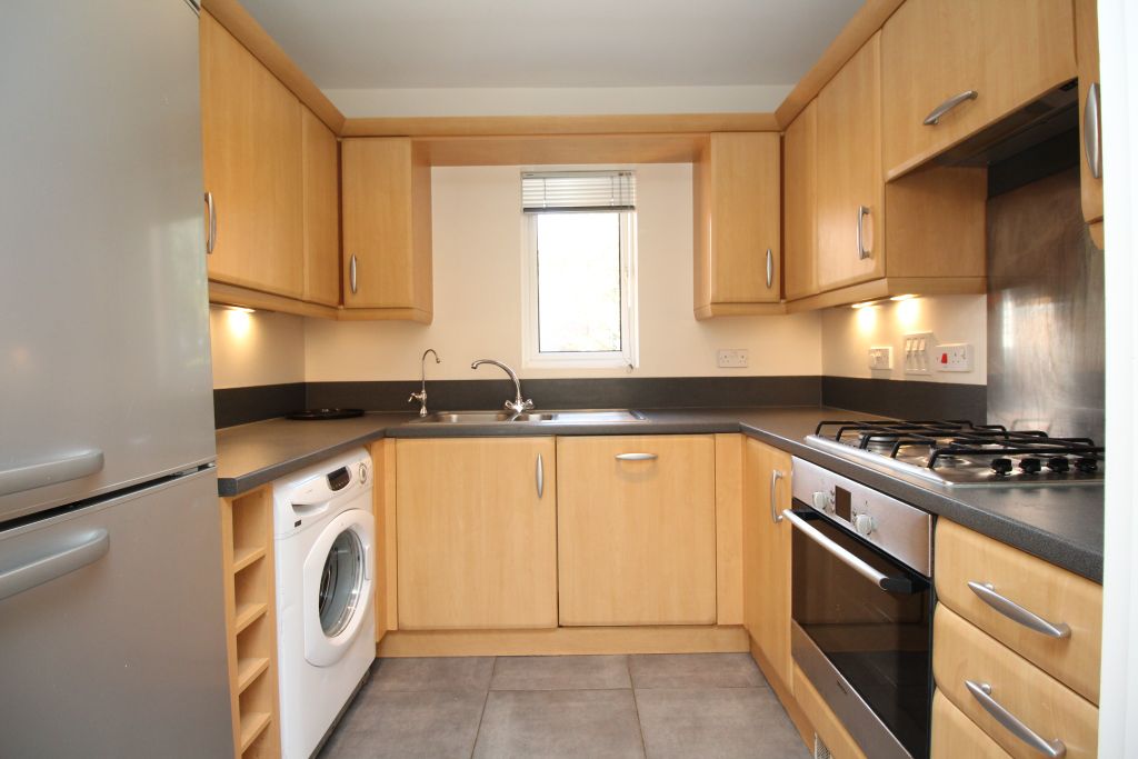 Property photo 2 of 12 Kitchen