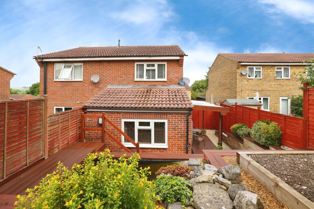 Property photo 2 of 16
