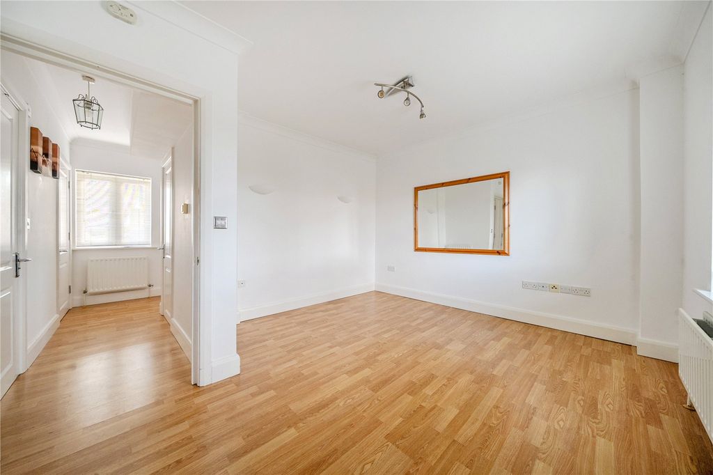 Property photo 2 of 20 Reception Room