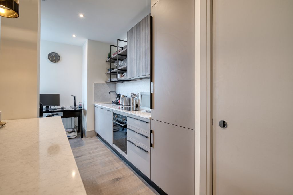 Property photo 2 of 24