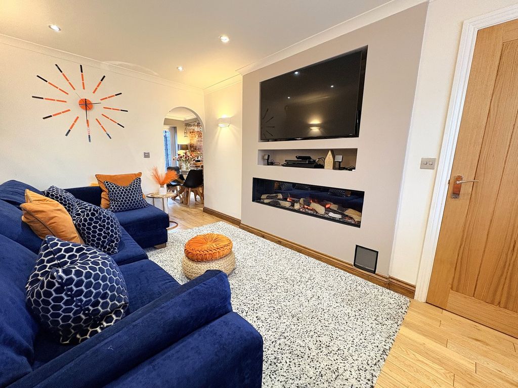 Property photo 3 of 22