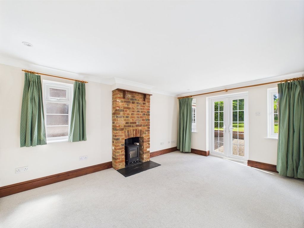 Property photo 3 of 24