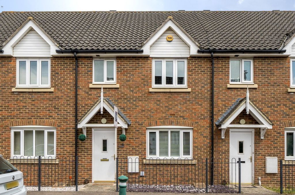 Property photo 1 of 16 External