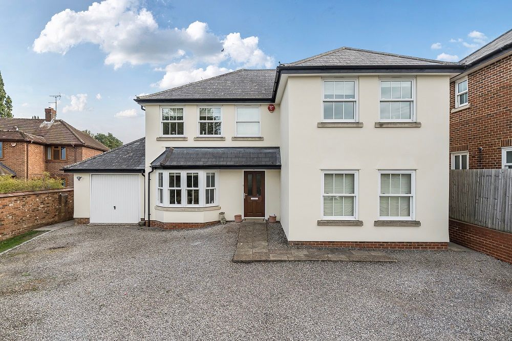 Property photo 1 of 9