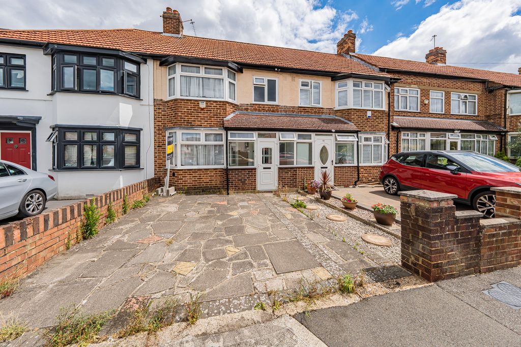 Property photo 1 of 17