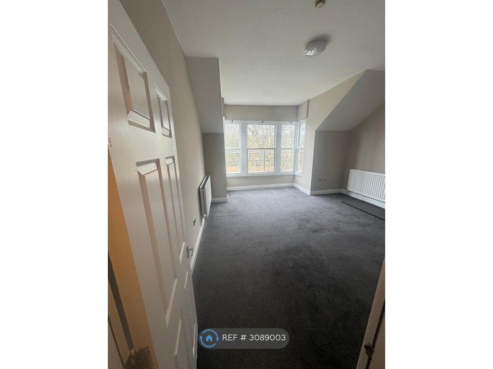 Property photo 1 of 10 Lounge