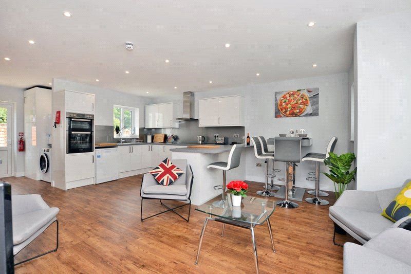 Property photo 2 of 7 Picture No. 11