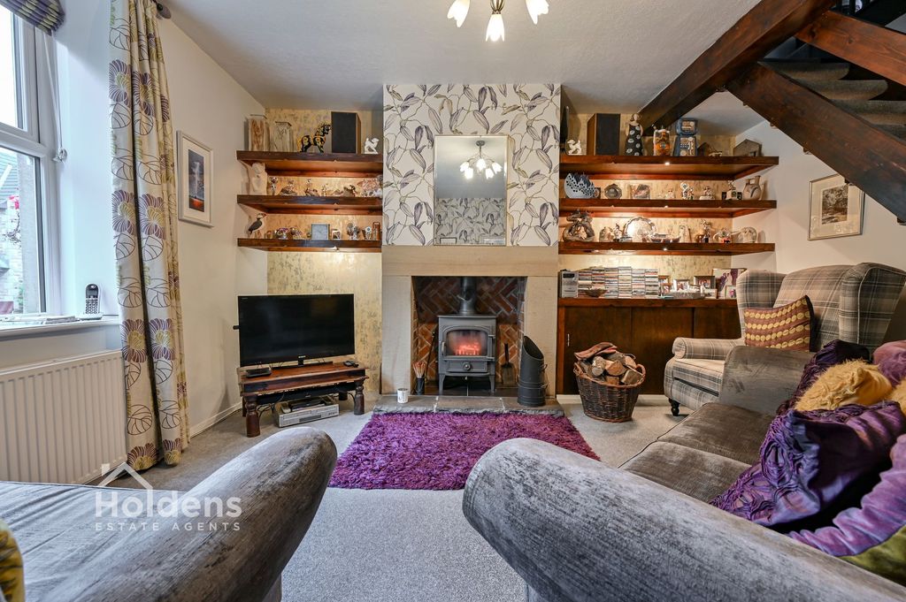 Property photo 3 of 28