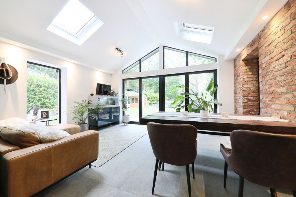 Property photo 2 of 30 4145127