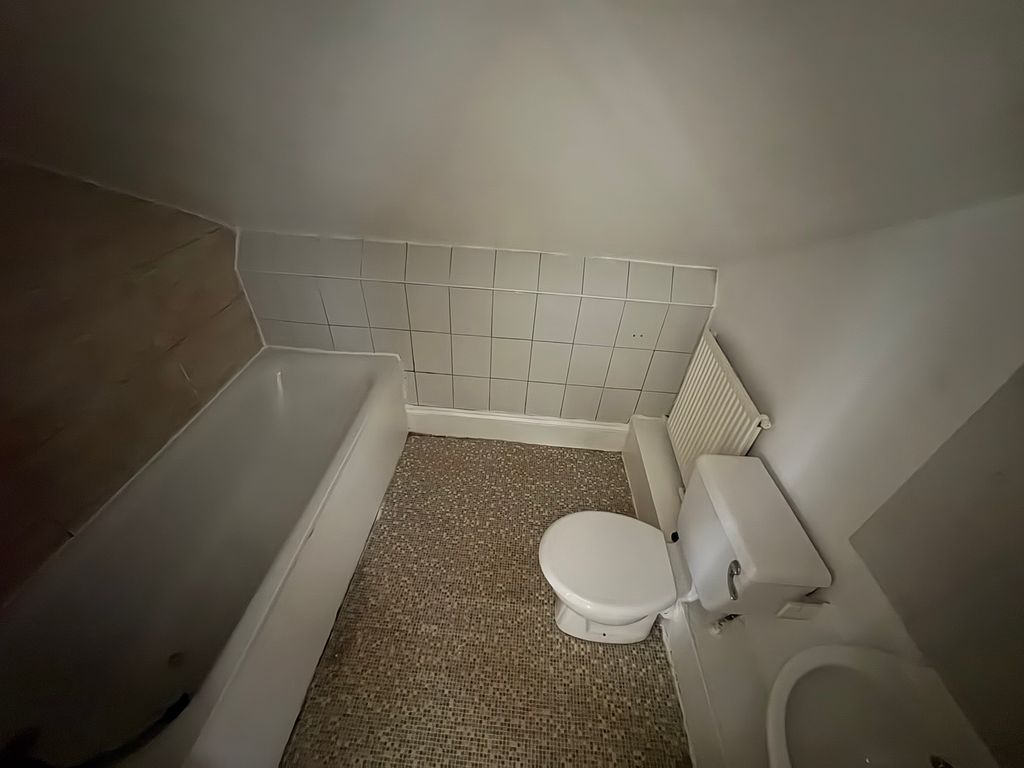 Property photo 2 of 7 Img_0211