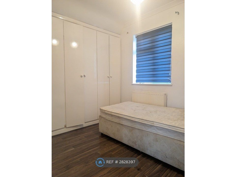 Property photo 2 of 3