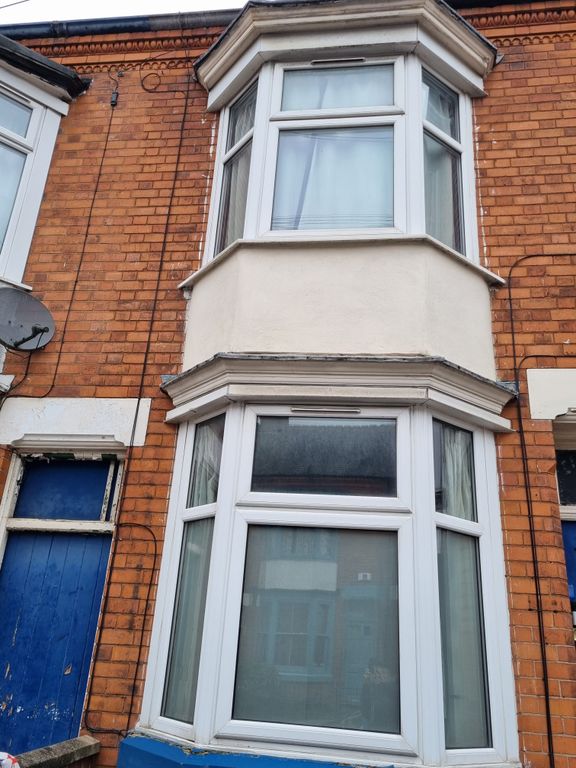 Property photo 1 of 6 Frontage 