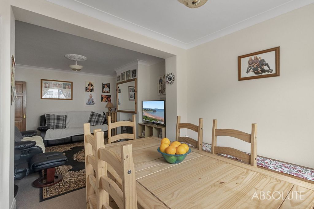 Property photo 3 of 50