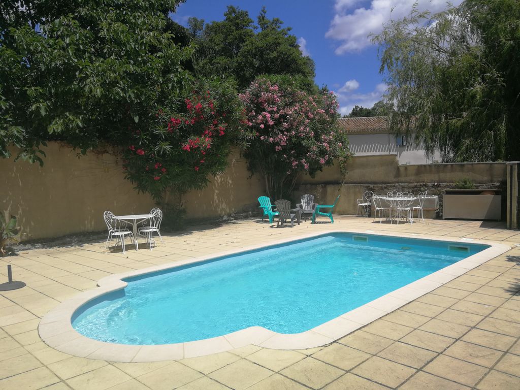 Property photo 1 of 32