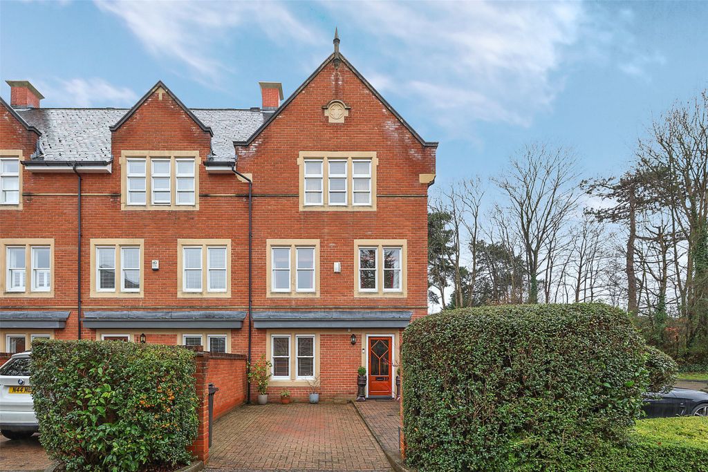 Property photo 1 of 19 Front