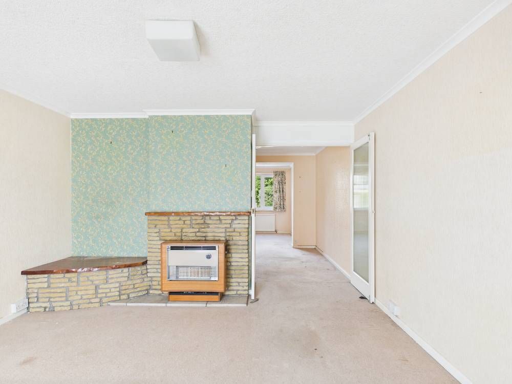 Property photo 3 of 14 Giraffe360-Still001
