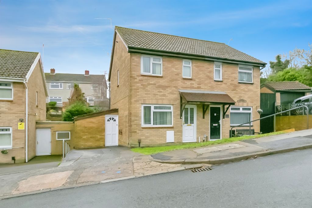 Property photo 1 of 13