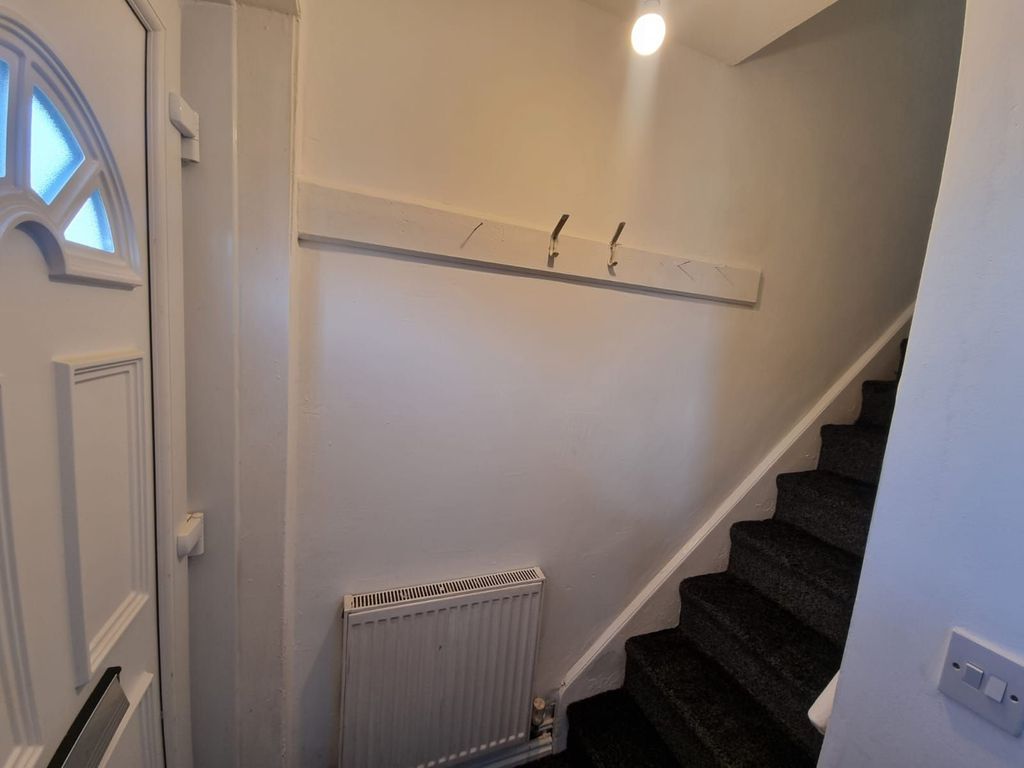 Property photo 2 of 8 Photograph 11