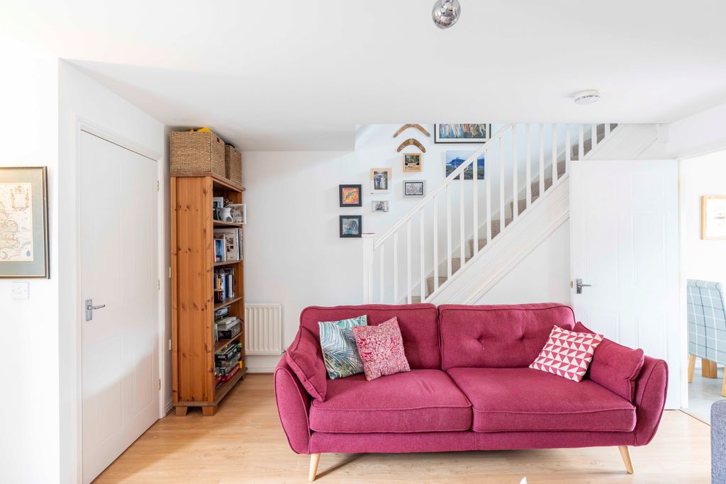 Property photo 2 of 18 2