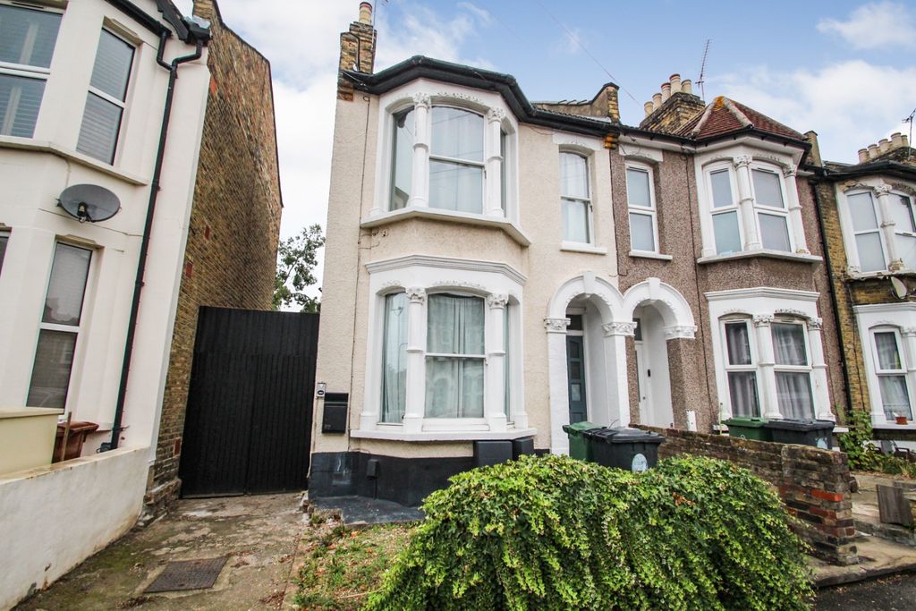 Property photo 1 of 12 3287360