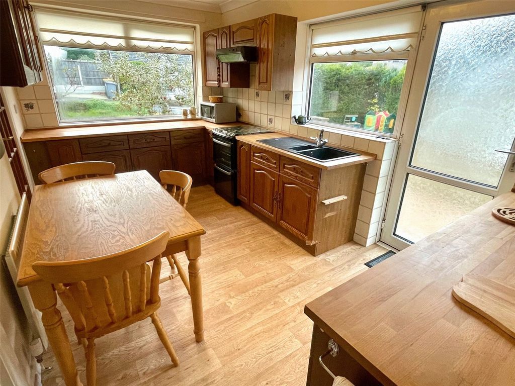 Property photo 2 of 21 Kitchen Diner