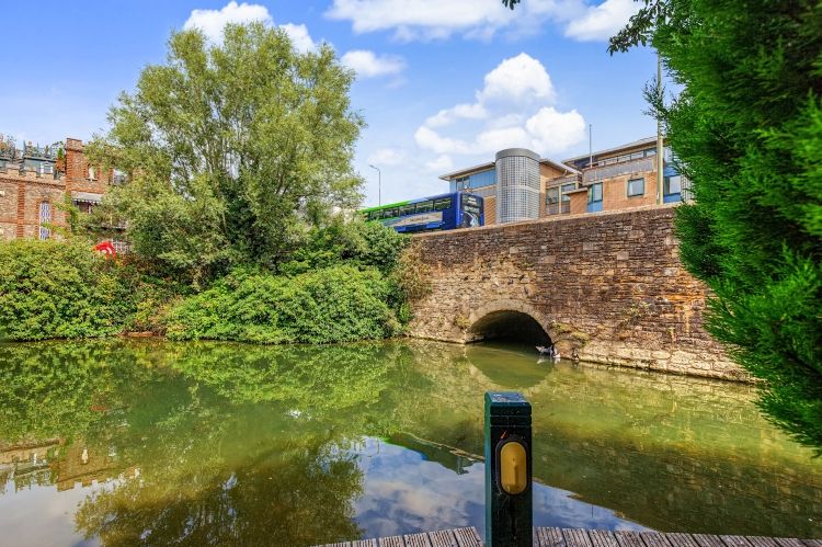 Property photo 2 of 7 336822