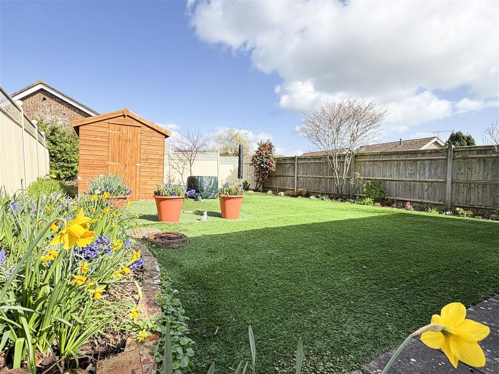 Property photo 2 of 16