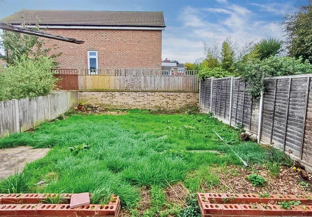 Property photo 2 of 6