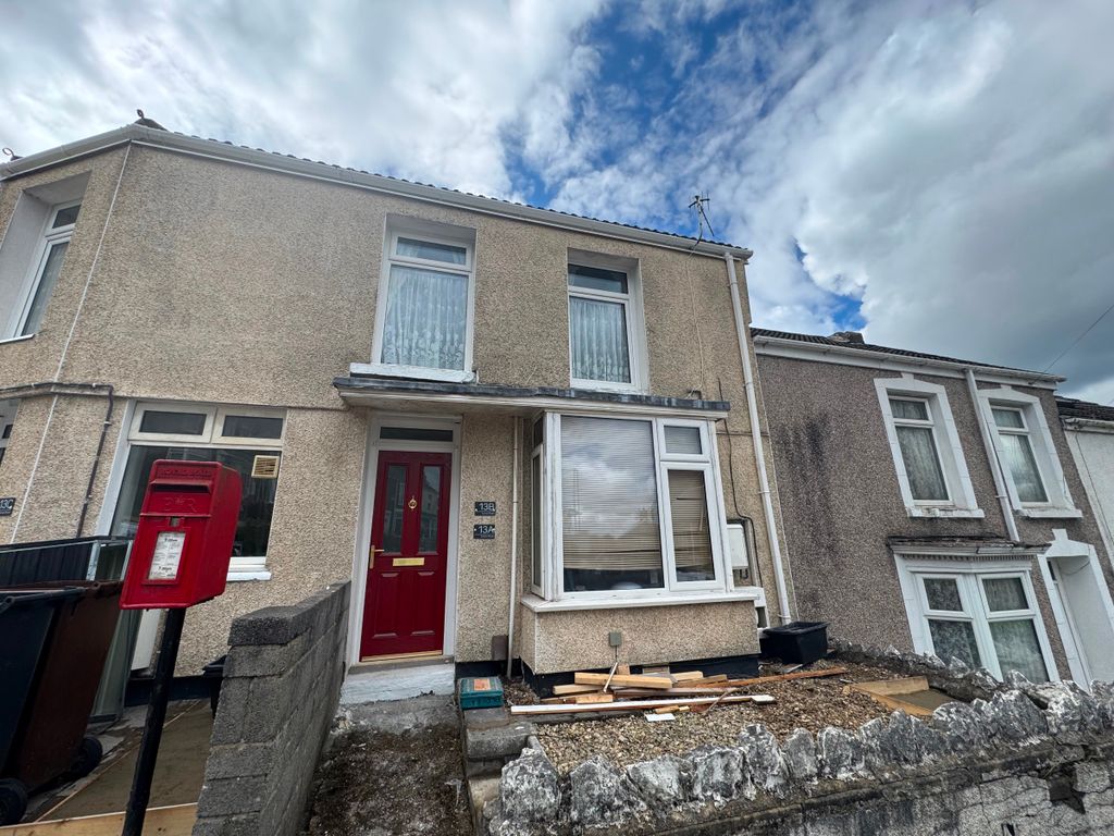 Property photo 1 of 3