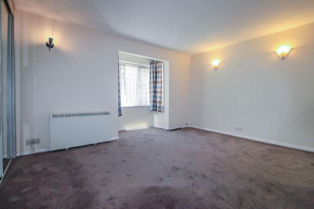 Property photo 2 of 9 Img 3964