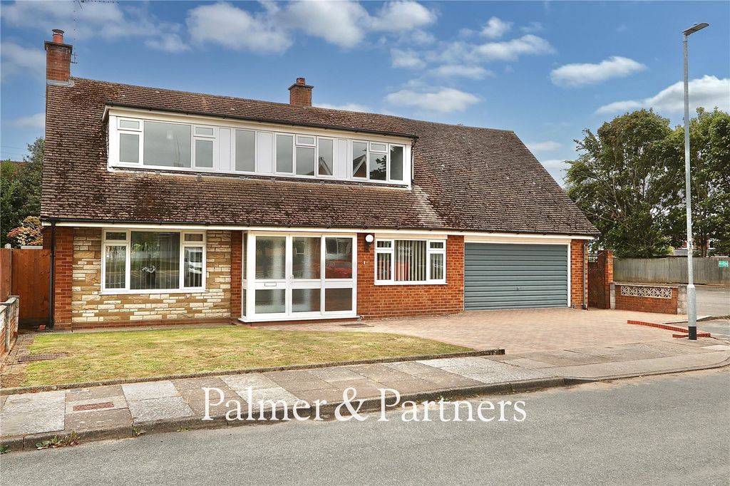 Property photo 1 of 29 Picture No. 03