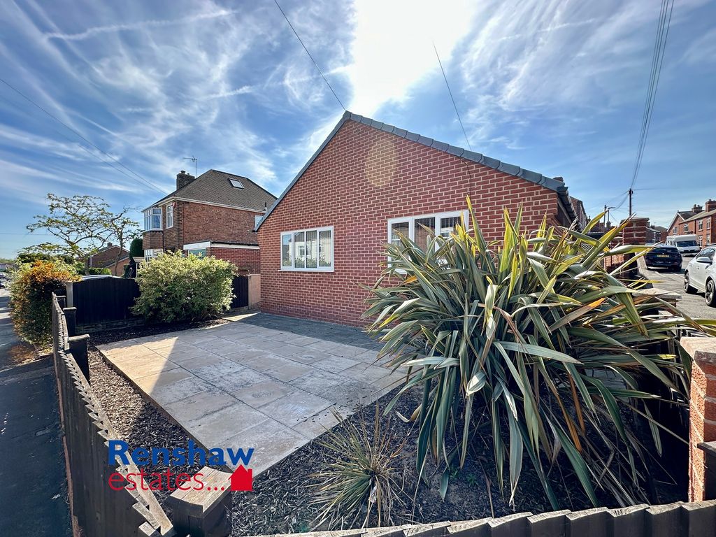Property photo 1 of 17 F (1)