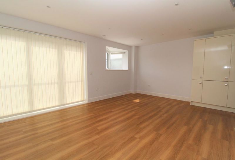 Property photo 2 of 7 Photo 2