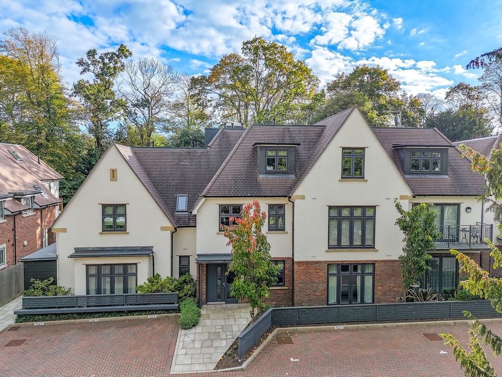 Property photo 3 of 15