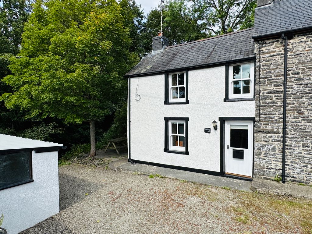 Property photo 1 of 20