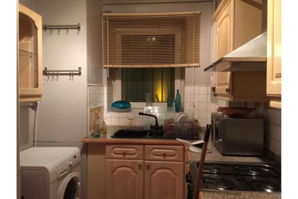 Property photo 2 of 9 Kitchen