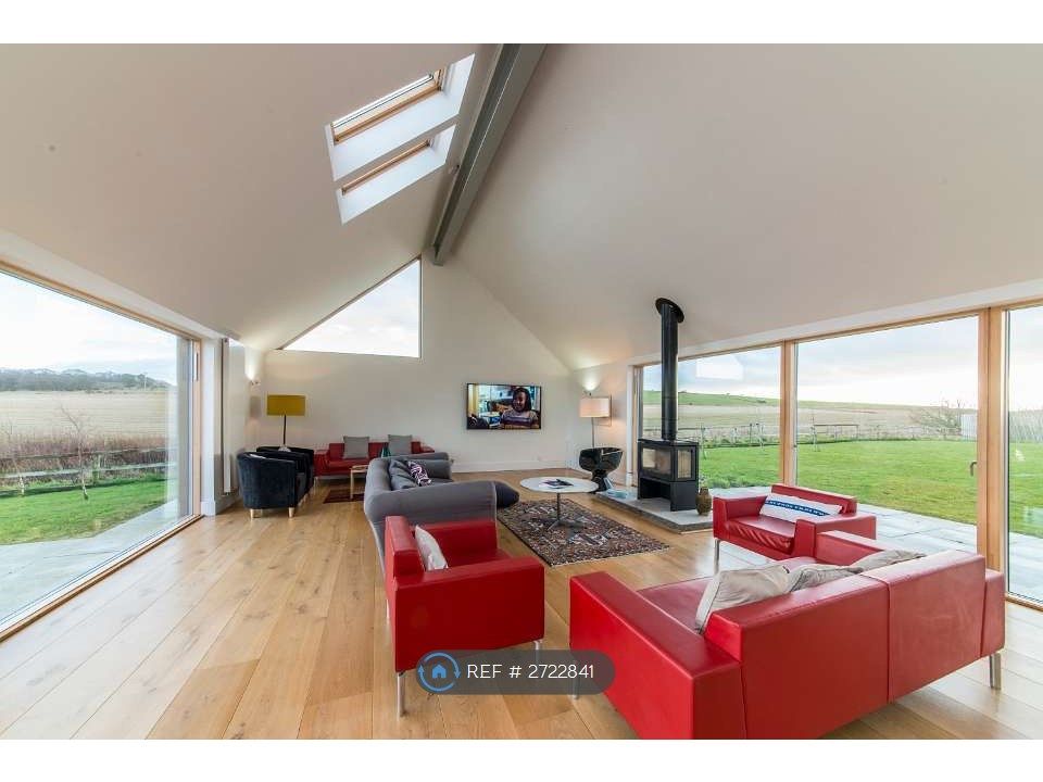 Property photo 2 of 35