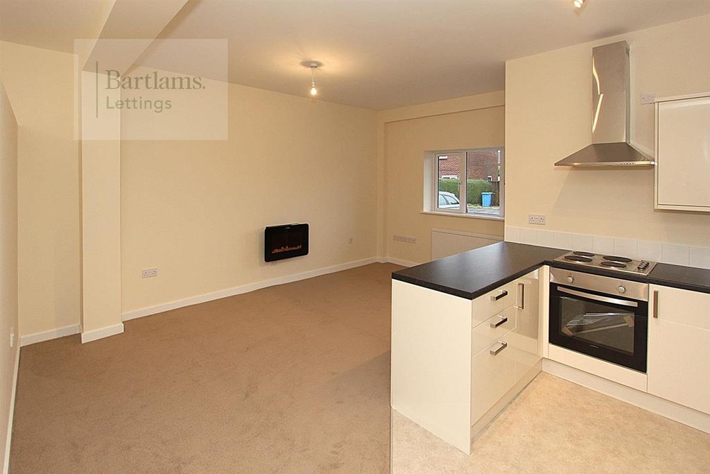 Property photo 2 of 5 Kitchen/Lounge