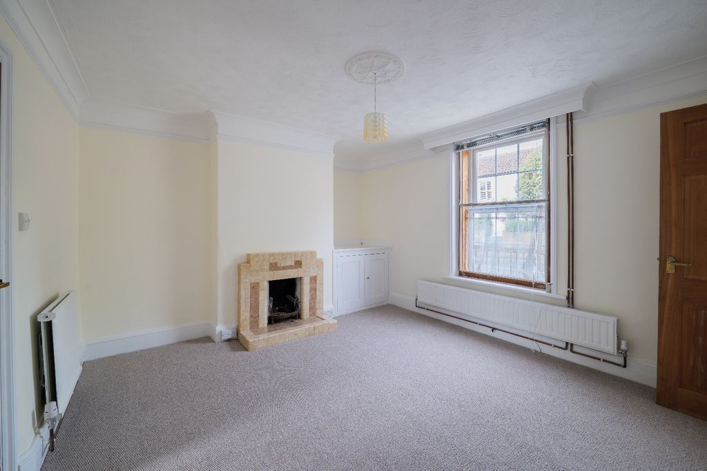 Property photo 3 of 14 54173211