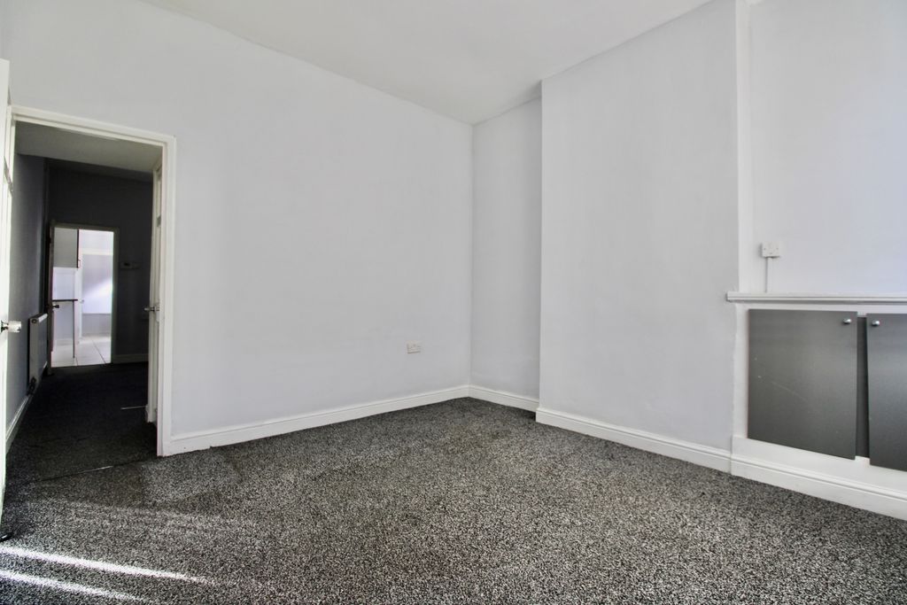 Property photo 2 of 14 Living Room