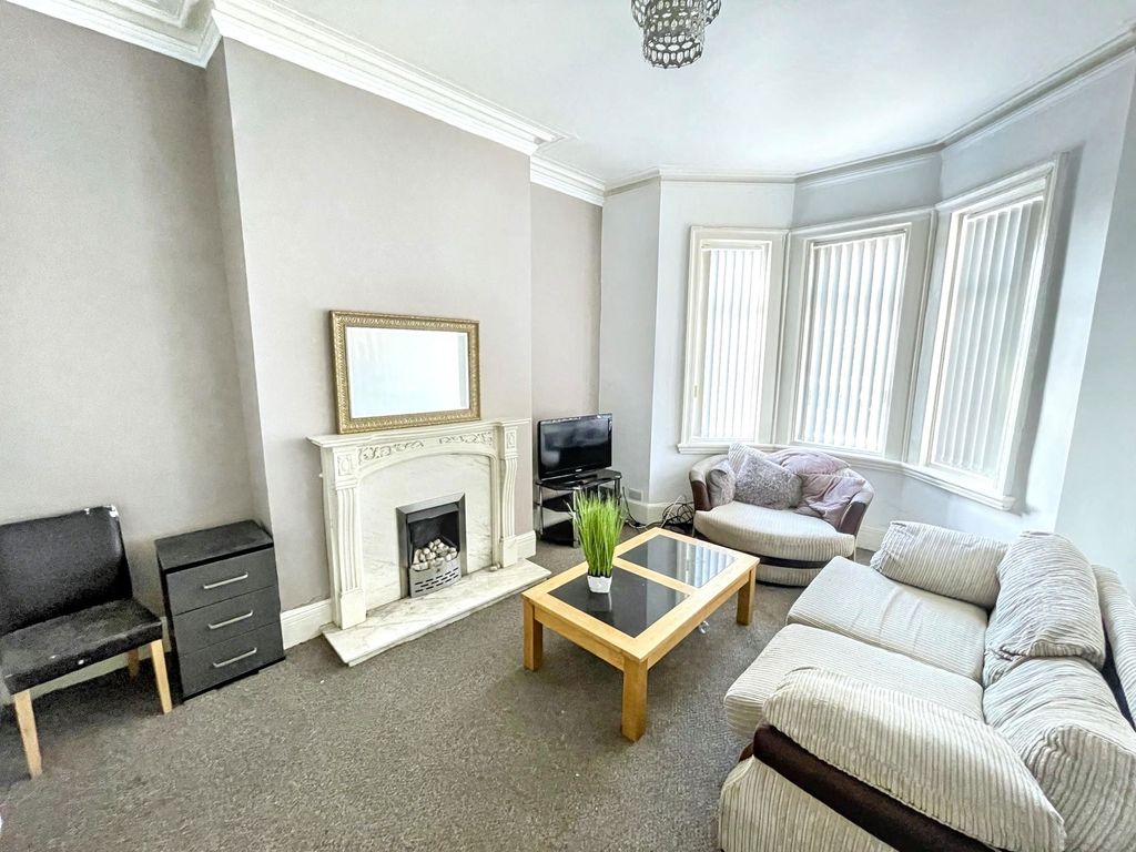 Property photo 3 of 8