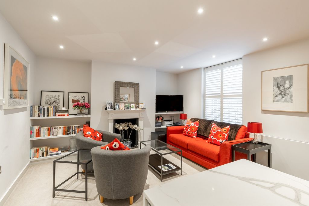 Property photo 3 of 13 Picture 3