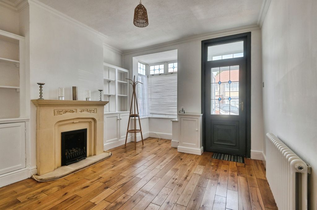 Property photo 2 of 18