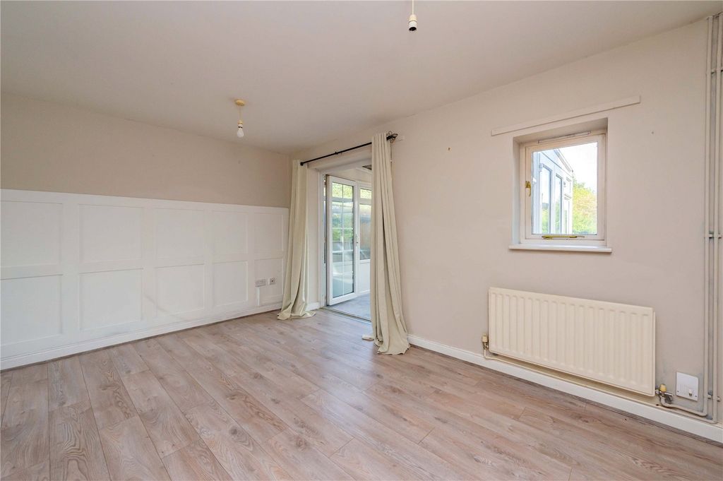 Property photo 3 of 25 Picture No. 14