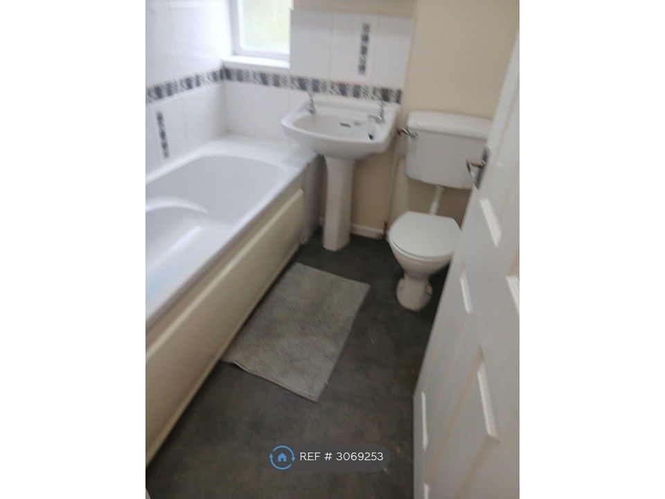 Property photo 3 of 27