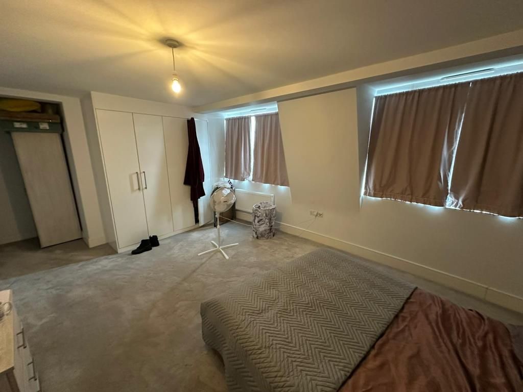 Property photo 3 of 7 Bedroom